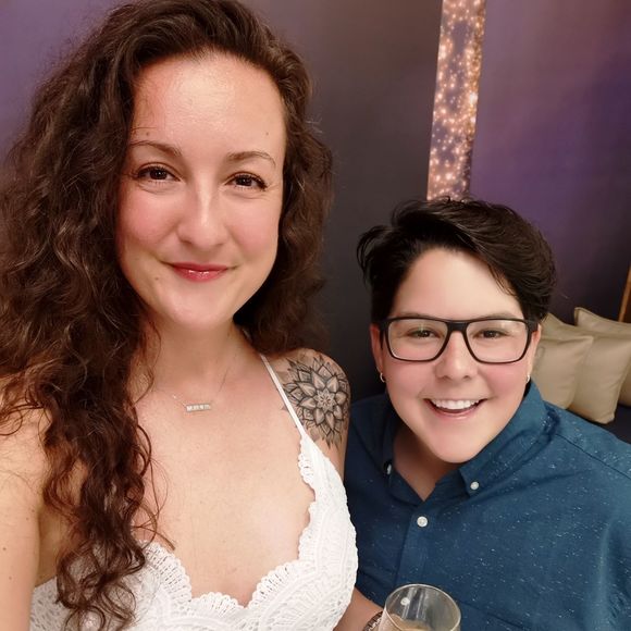 Meet your Posher, Jessica - Picture 1 of 1